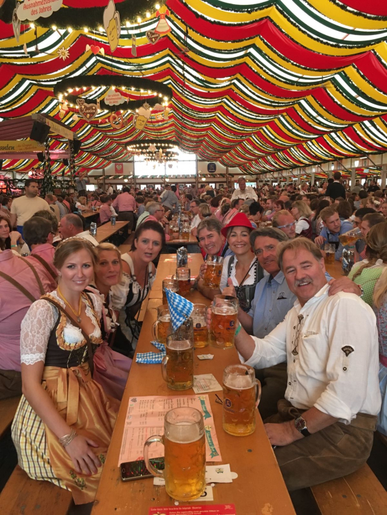 Aktuelles > Oktoberfest 2016 | Zahnarztpraxis Dr. Heinz J. Weykamp - in Emmerich und Umgebung